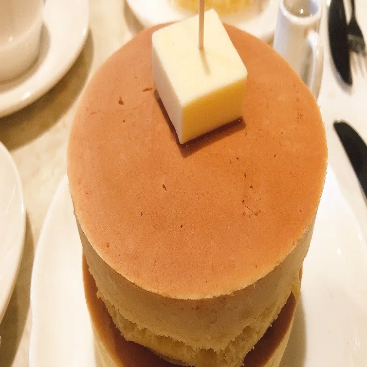 東京カフェ巡り#7 純喫茶のカリふわホットケーキ(錦糸町)｜シノ