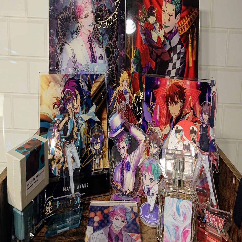 グッズ棚の整頓💪｜増えるアクリルの板と日常に潜むオタクグッズ｜兎碕