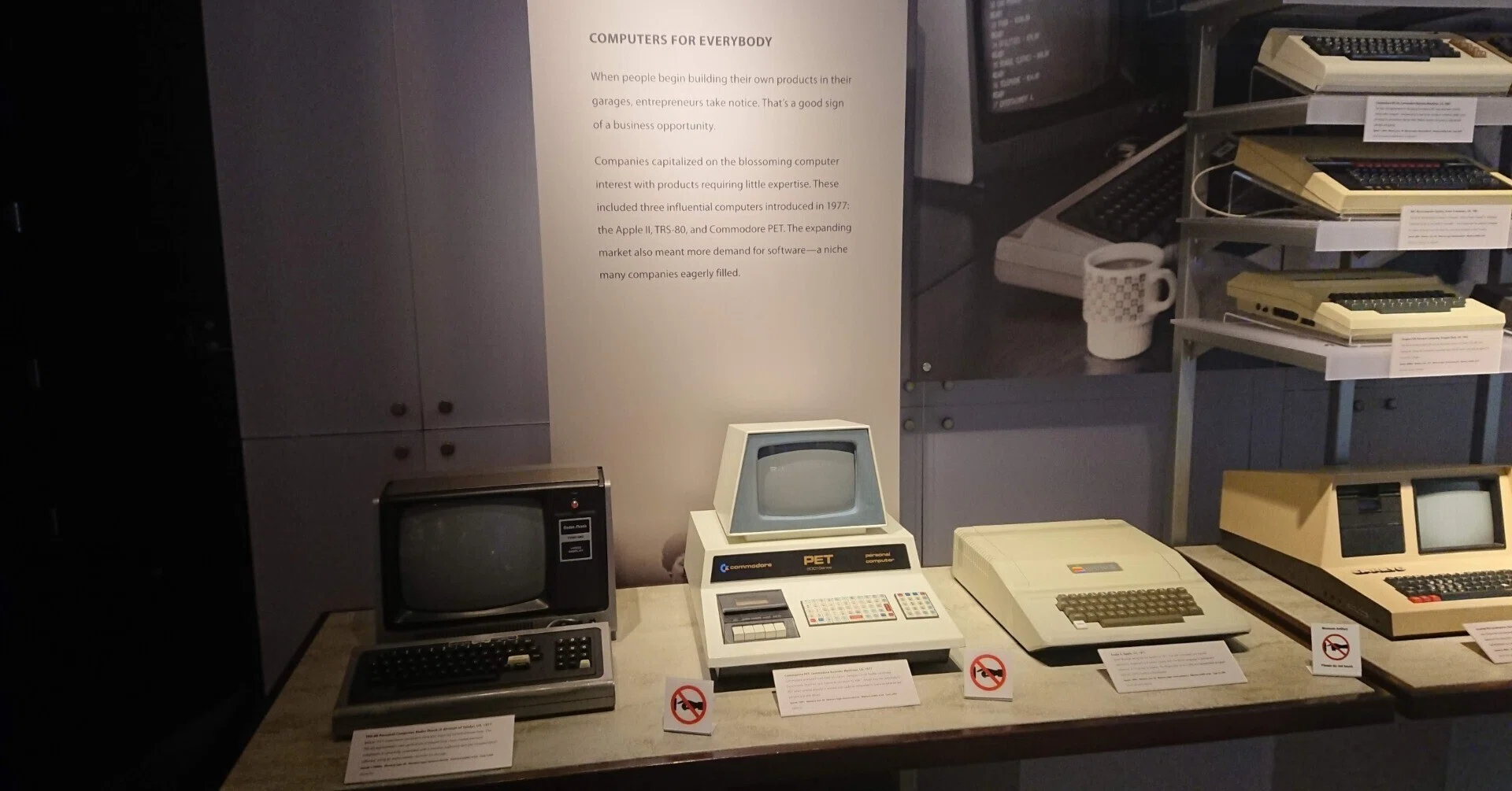 パソコン御三家 - Apple、PETとTRS-80｜kzn