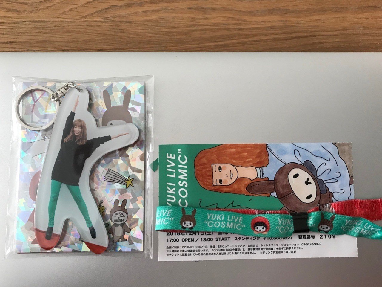 YUKI アクリルスタンド リストバンド セット COSMIC BOX ライブ YUKI アクリルスタンド リストバンド セット COSMIC BOX ライブ YUKI