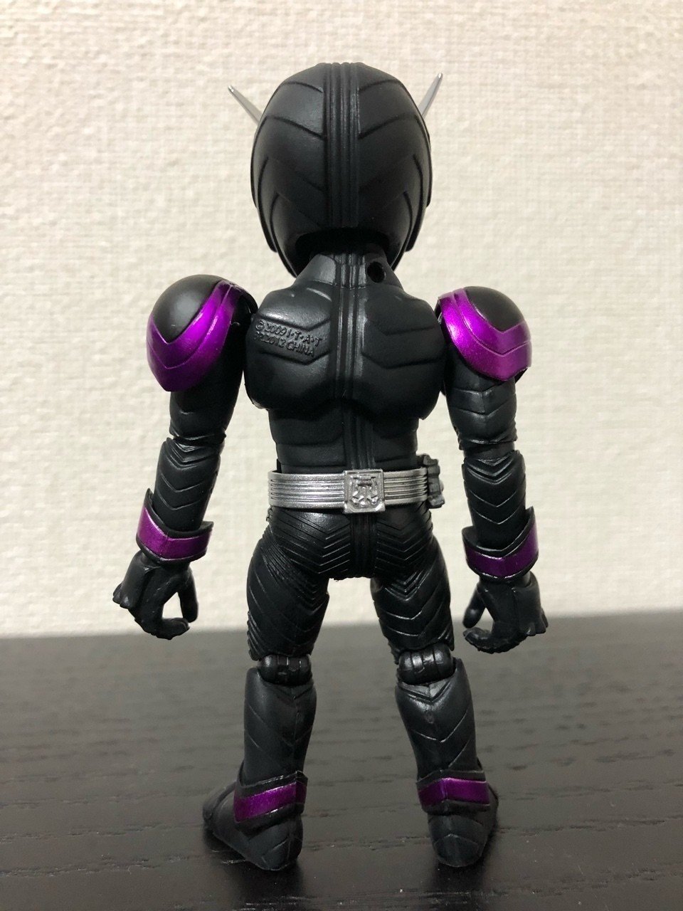 仮面ライダー ジョーカーフィギュア 黒 紫 約35cm RAH DX 仮面ライダージョーカーがVer.2.0となって新発売！ | 電撃