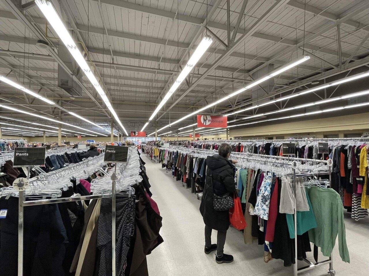 33 Torontoのセカンドハンドショップ｜ikabodo