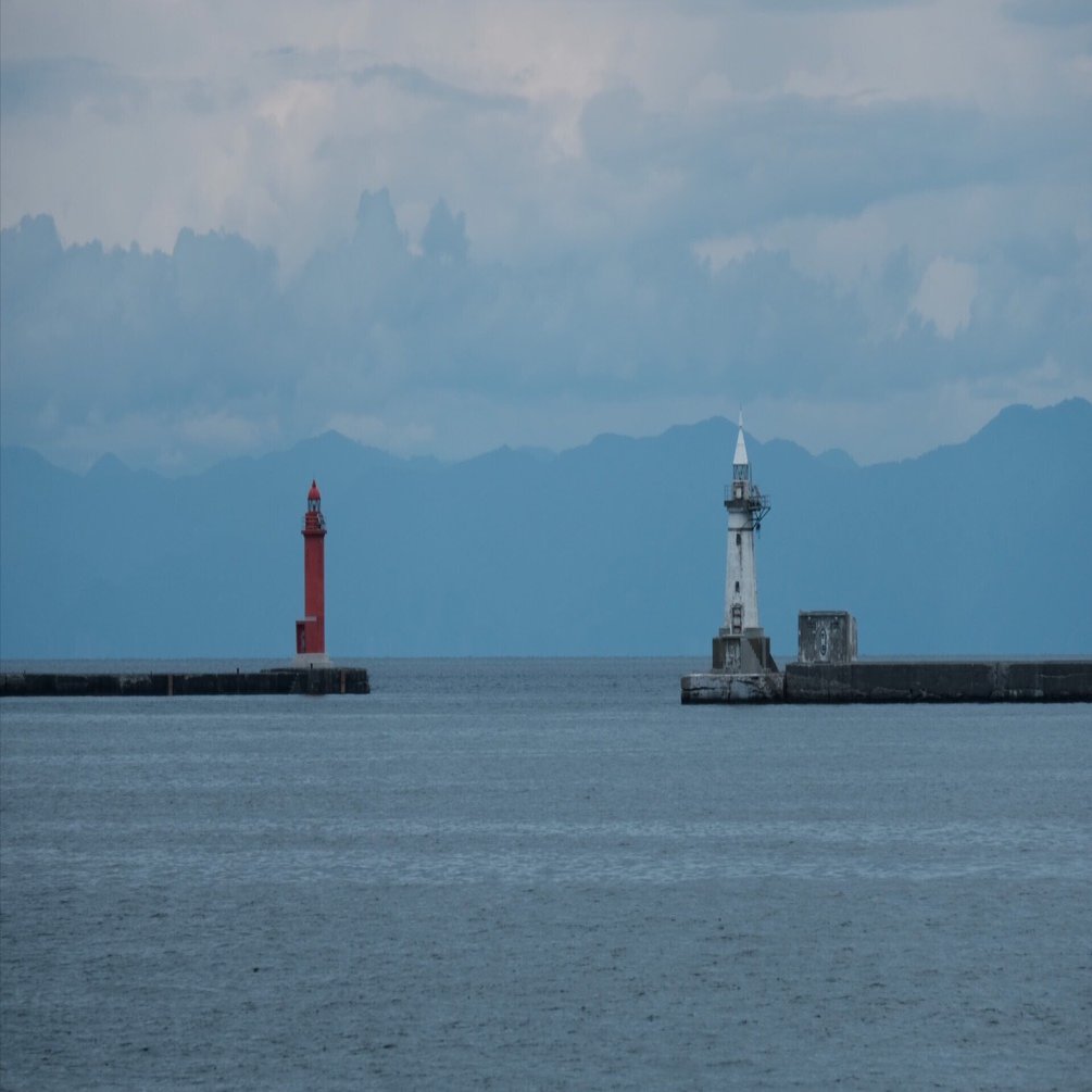 北海道厚田漁港 西防波堤 サイズはF30号(72.7✕91cm) □追直漁港外