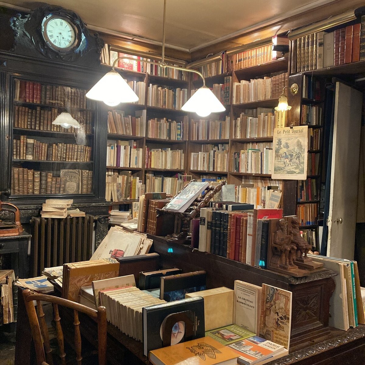 洋書 Beaumarly Paris 洋書 Beaumarly Paris Restaurants in Paris