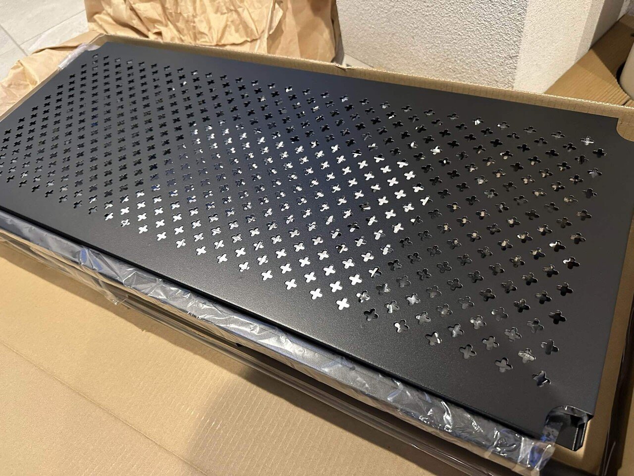 IKEAのベンチ PINNIGを組み立てた|はるふ's エンジニアコラム IKEAのベンチ PINNIGを組み立てた|はるふ's エンジニアコラム