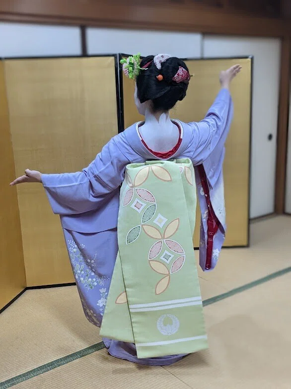日記：舞妓さんの踊りを見て～｜海外展開 PaletteJapan 太田智子