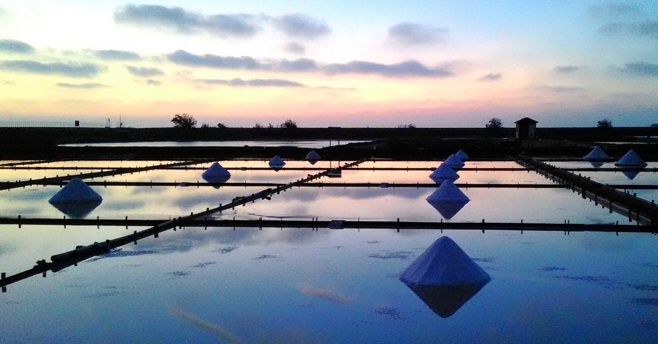 塩田 塩田、天日塩田の風景（Landscape of Salt Field, Salt Farm）の写真