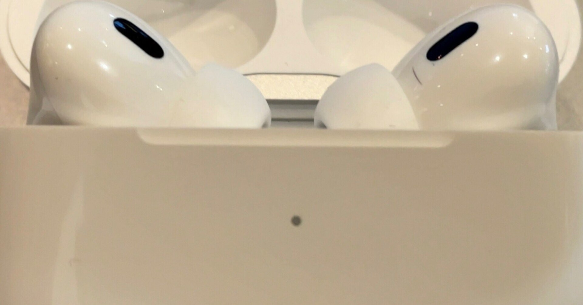 ワイヤレスイヤホン・ヘッドホン東奔西走(AirPods Pro2はいいぞ、という話)|ぱやのしん ワイヤレスイヤホン・ヘッドホン東奔西走(AirPods Pro2はいいぞ、という話)|ぱやのしん