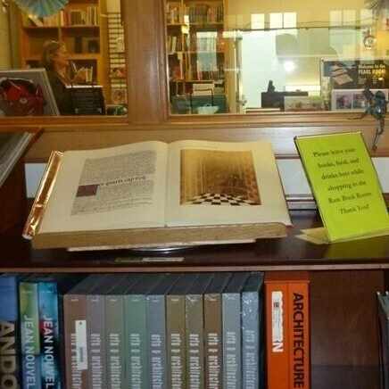 岡崎匡史『文系大学院生サバイバル』（ディスカヴァー携書）を読了。10