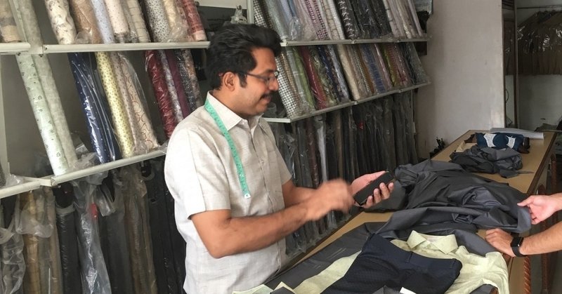 インドで安くオーダーシャツを作ろうとしたら、教育の大事さを思い知らされた話
