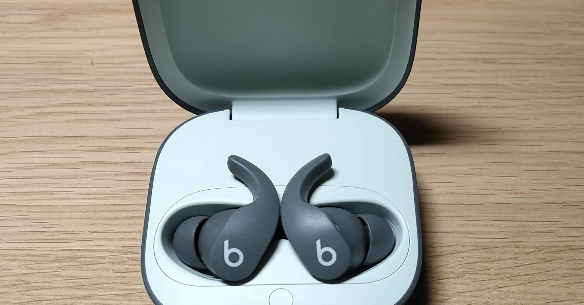 Beats fit proのレビュー｜Uliboooo | Lilan