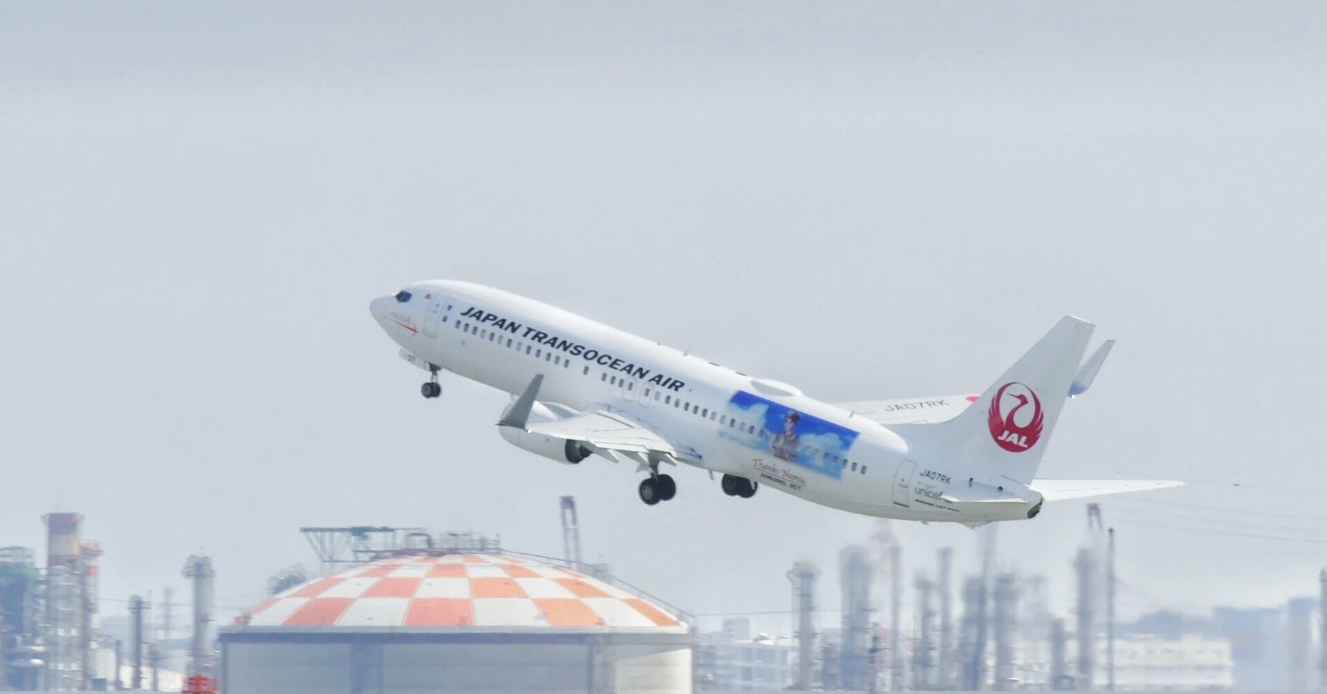 64115651_2