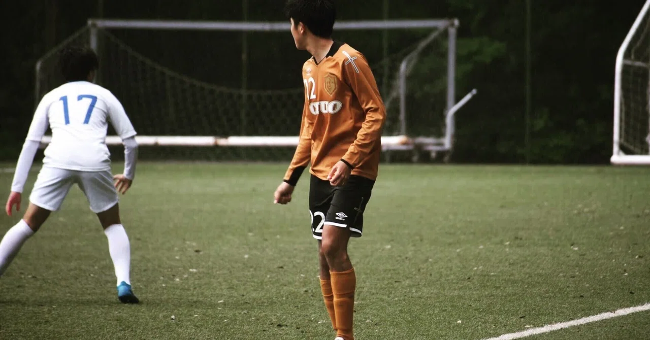 中央大学　サッカー部(学友会)　Lサイズ　グレー この気持ちの正体は？｜中央大学学友会サッカー部[公式]