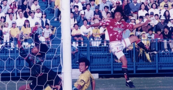あの日のわたしたち～浦和レッズ30年 10月編 - 岡野雅行｜清尾