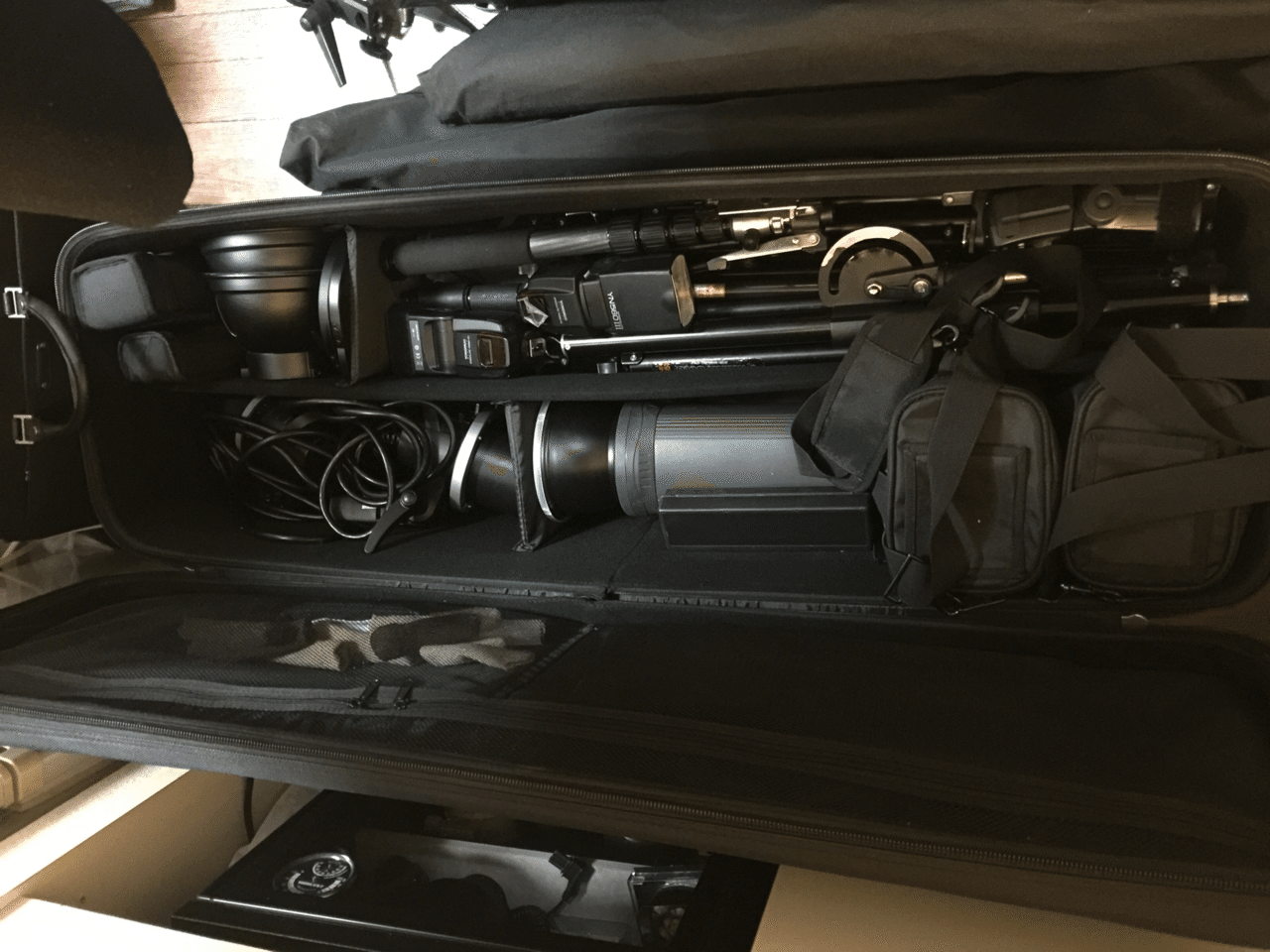 ストロボをbroncolorに変えたキッカケと中華製ストロボとの比較｜かめきち