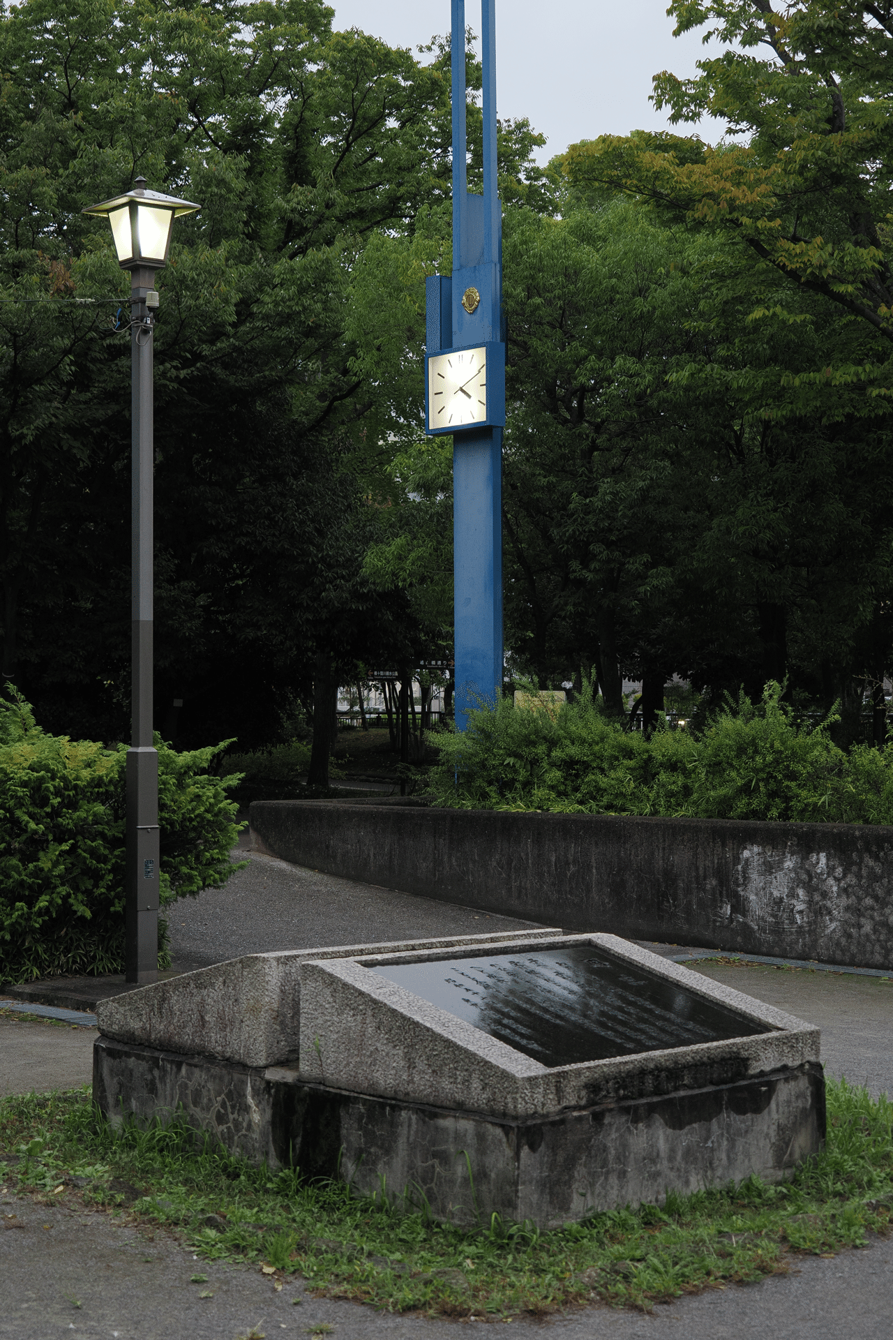 雨の日が続いてブルー|hernian|note