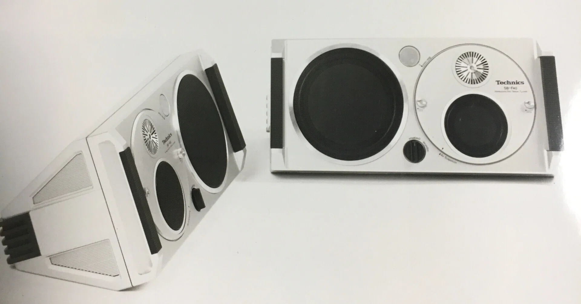 スピーカー Technics SB-M5 平面型3ウェイ(25cm、8cm、2.8cm) 160W 