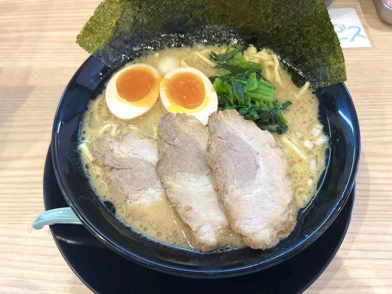 ラーメン雑記（33）】大の醤油ラーメン好きが横浜家系ラーメンに挑戦