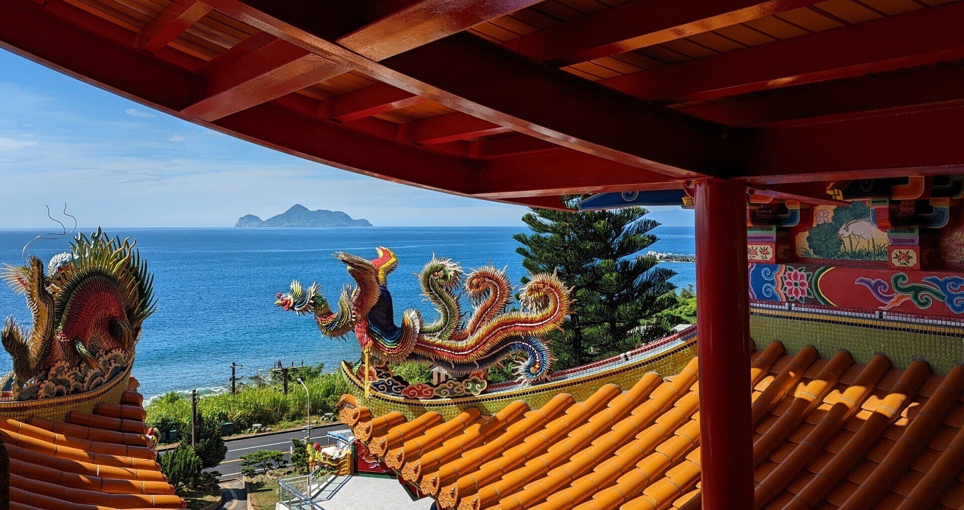 片倉佳史＆片倉真理（台湾特捜百貨店）｜note