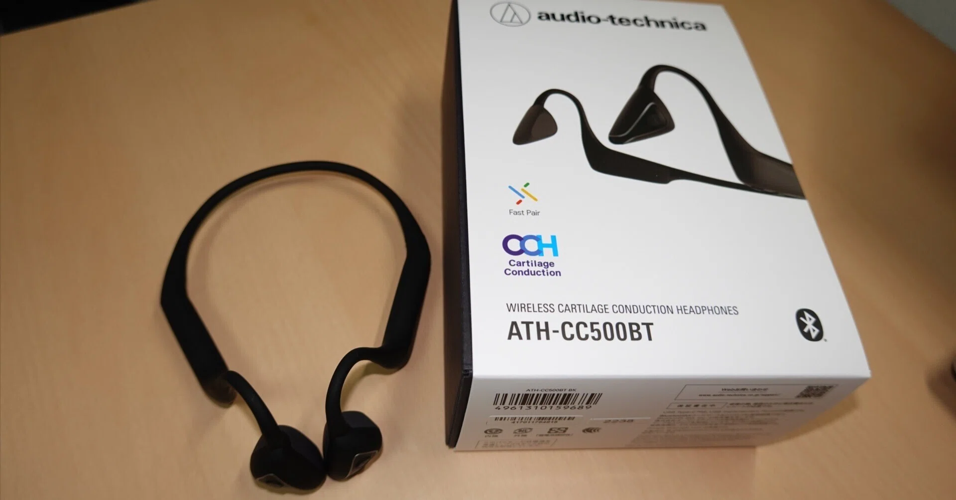 デジタル家電レビュー】耳穴を塞がない「骨伝導イヤホン」を買ってみた