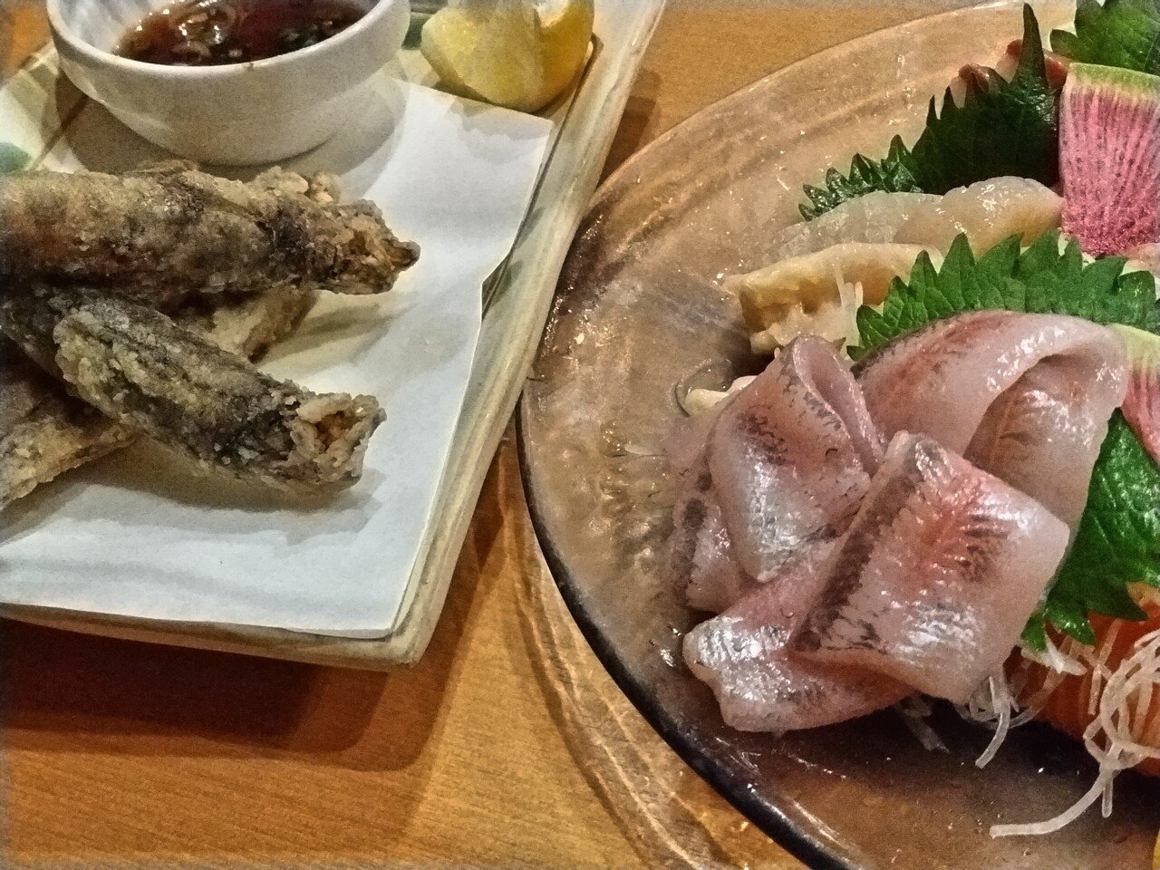 いわき市の名物メヒカリ もともと小魚は大好きだけれど 脂ののった鮮度の良いメヒカリは ここでしか食べられない最高の美味 熱々ホクホクの天ぷら はもちろんのこと 今回初めて地元で食べた刺身は 口の中でとろけ 林田直樹 Note