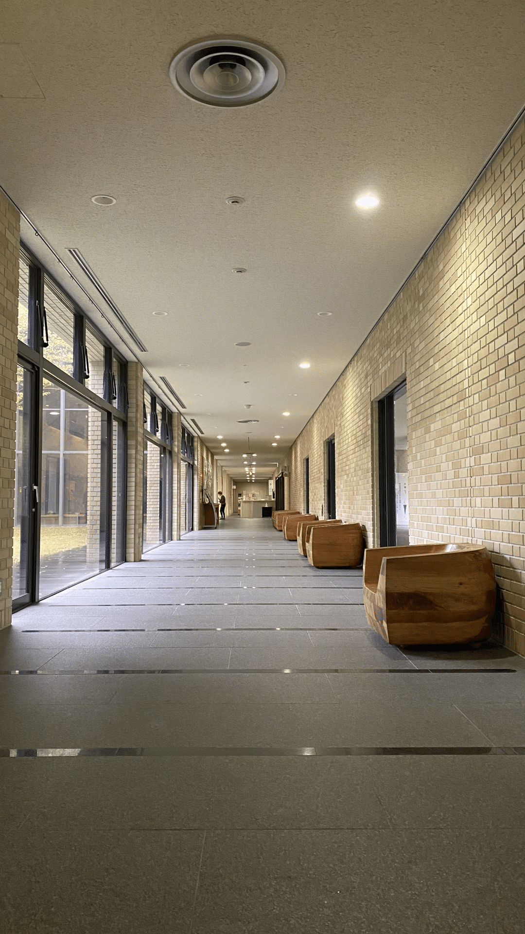 図録背負って鈴鹿グランプリ】三重県立美術館 別館 柳原義達記念館｜薪