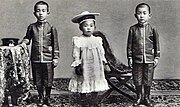 Children_of_Yoshihito_(嘉仁),_the_Crown_Prince_of_Japan_c.1906