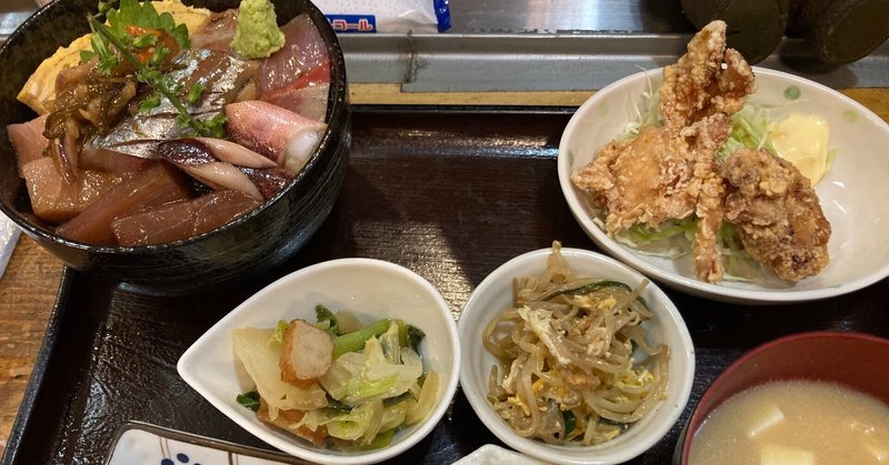 荒川区小台の山盛り海鮮づけ丼