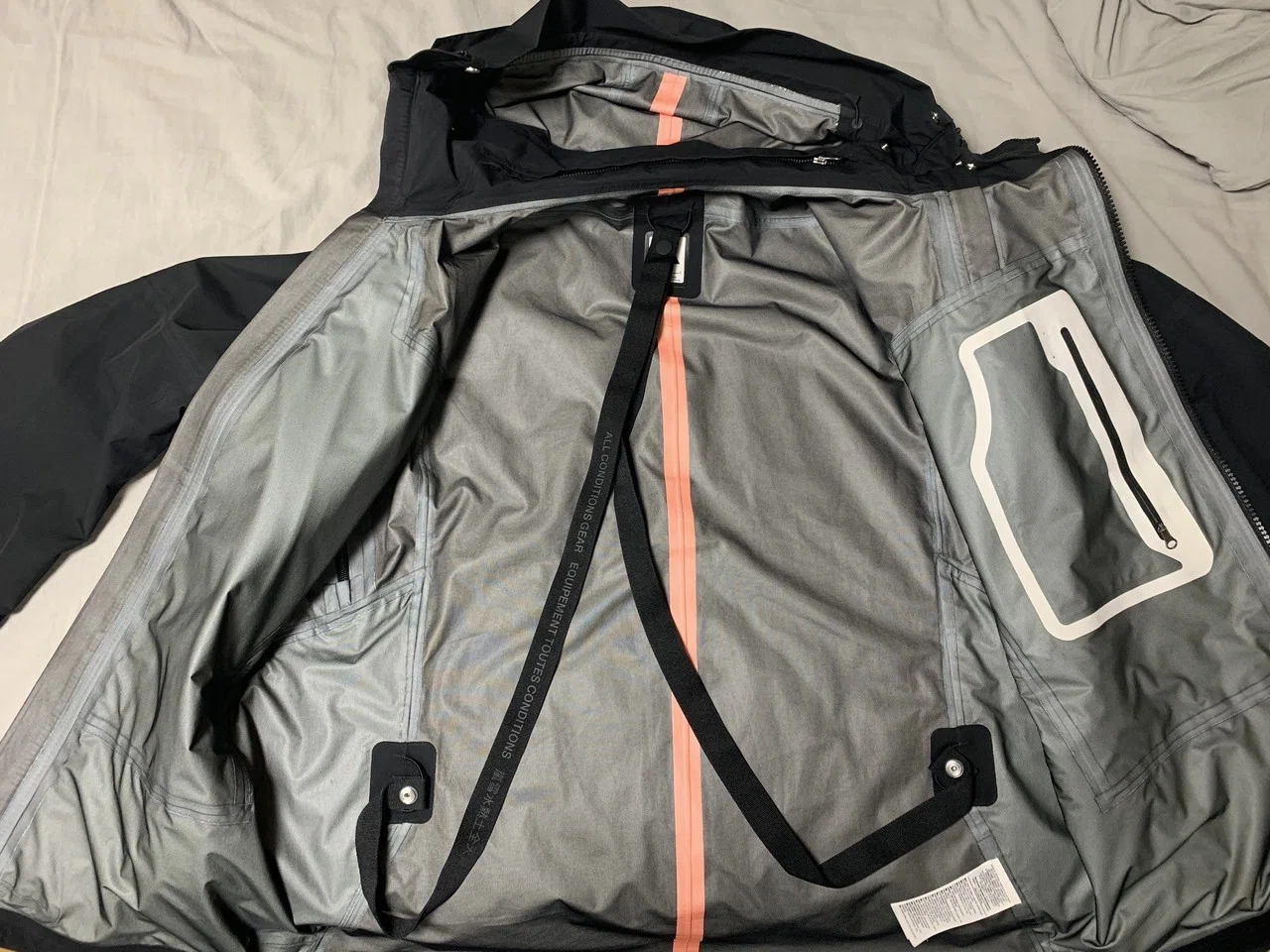 NIKE LAB ACG GORE-TEX Alpine Jacket 偽物 (Fake) 見分け方｜futatsuki
