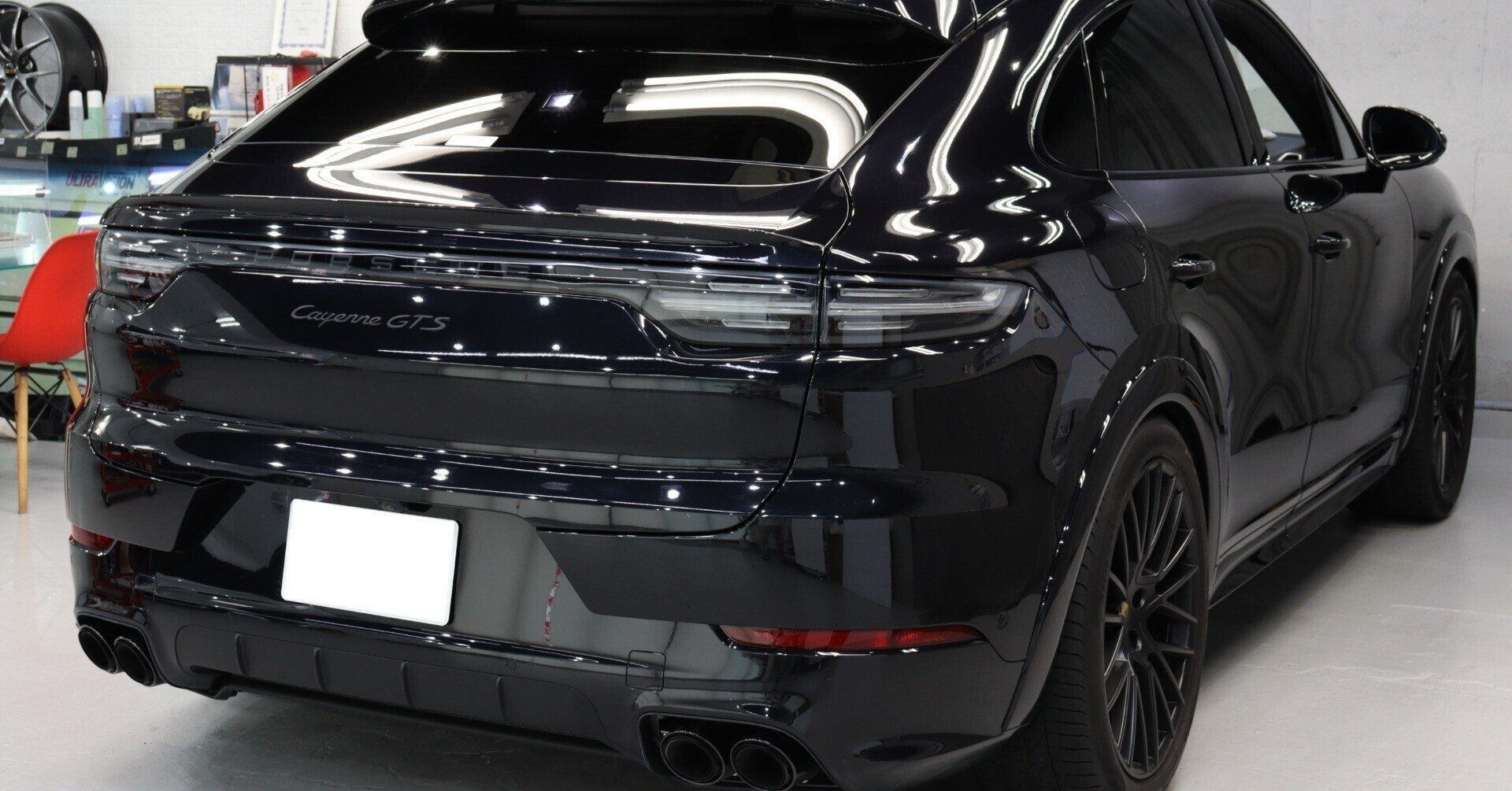 ポルシェ カイエン（Cayenne)2代目用ステッププレートガーニッシュカバー外側ステンレス4ピース ポルシェ カイエン（Cayenne)2代目用ステッププレートガーニッシュ