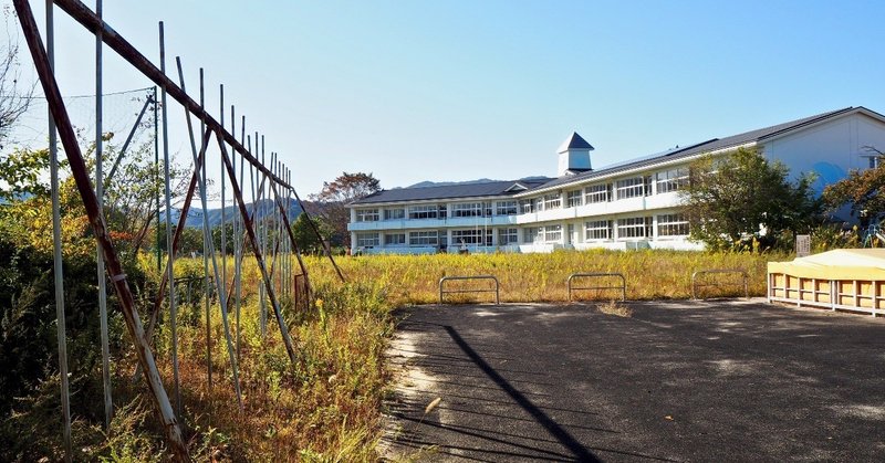 2018年10月福島、猿との遭遇〜大堀小学校