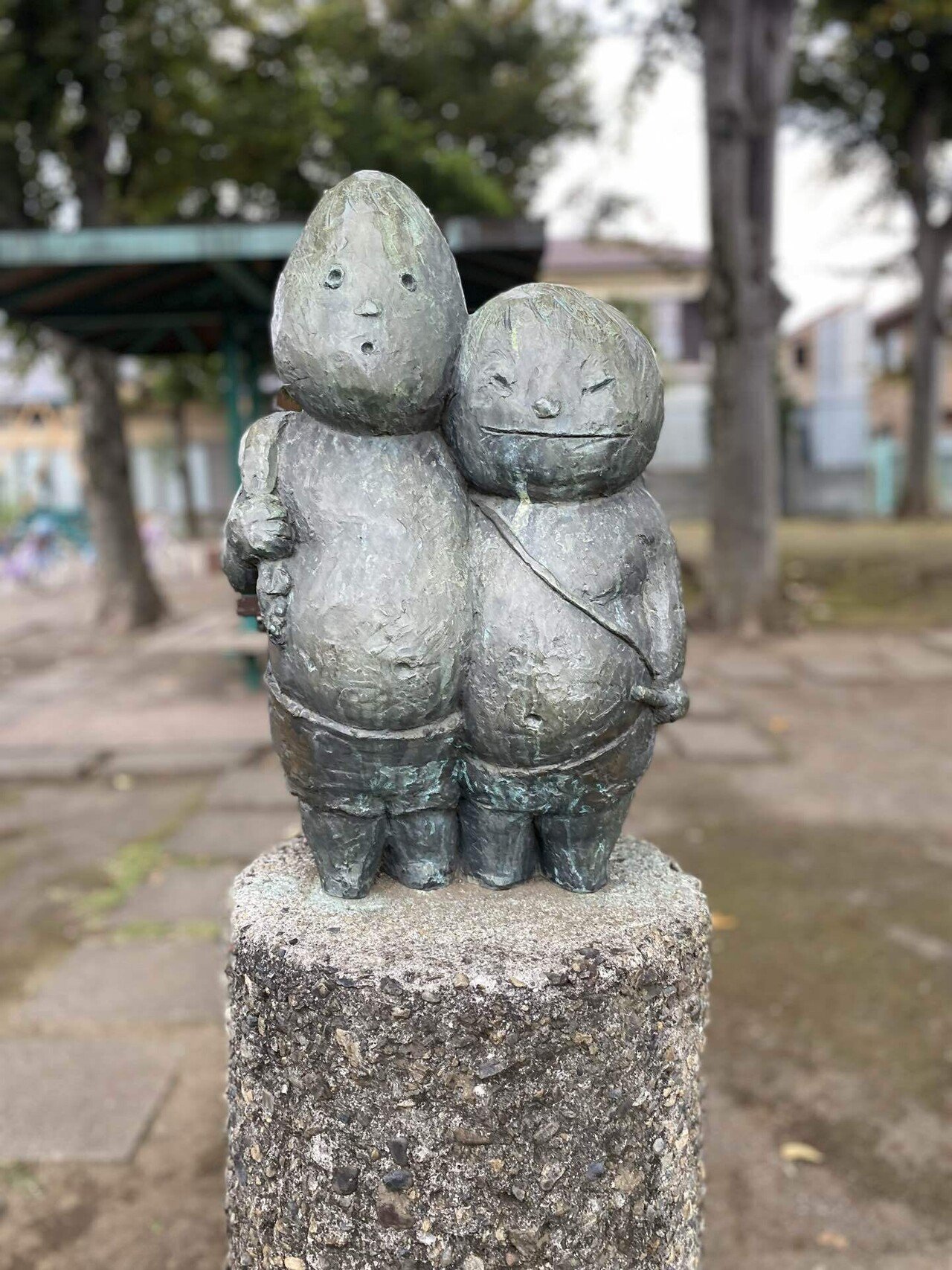 カノーサンポ 140 子供の像その2｜カノーサンポ