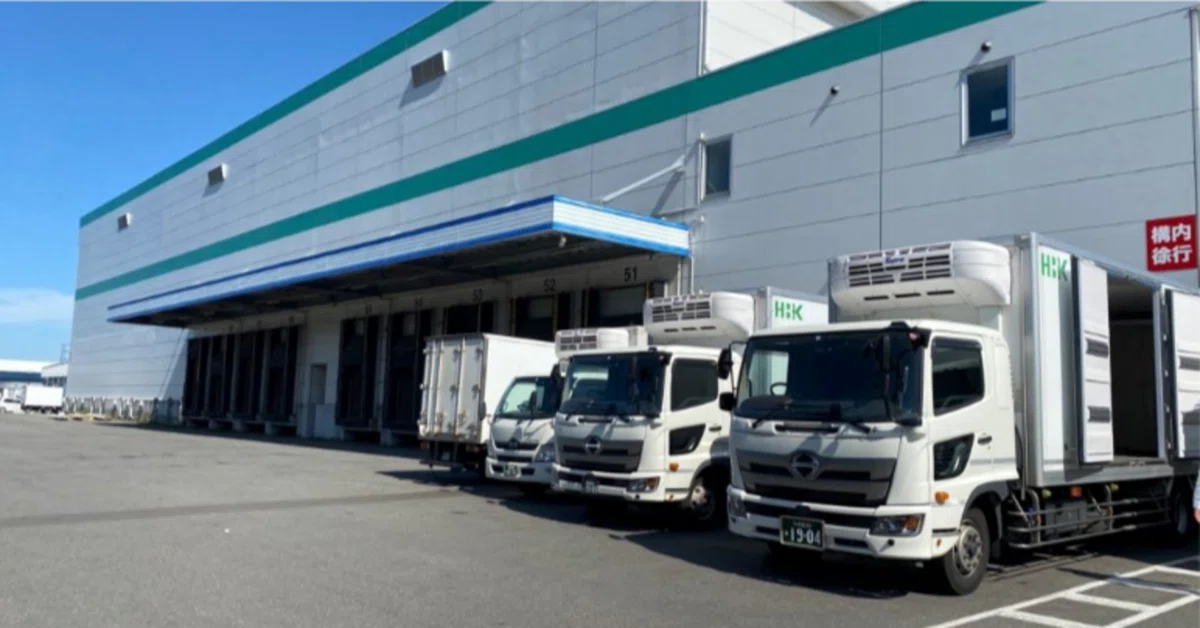 コンテナ 箱車 札幌 東米里 どちらかお一つになります。