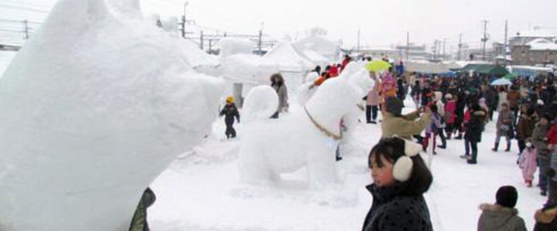 雪とモフモフの祭典　湯沢の伝統行事「犬っこまつり」でモフモフまみれになってきた