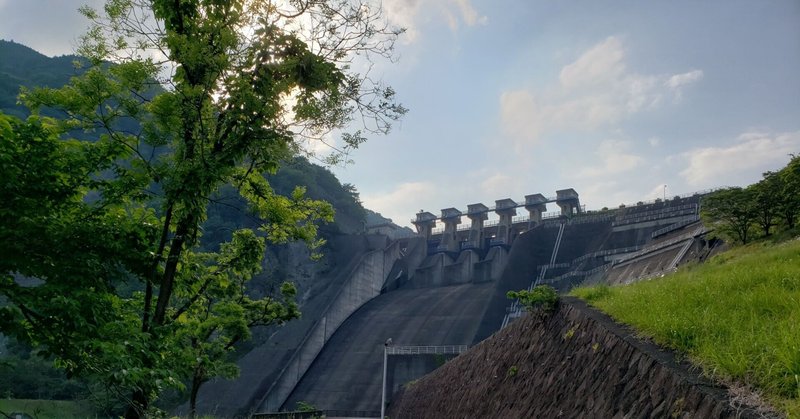 (6) 三保ダム - なんか幻想的なダム