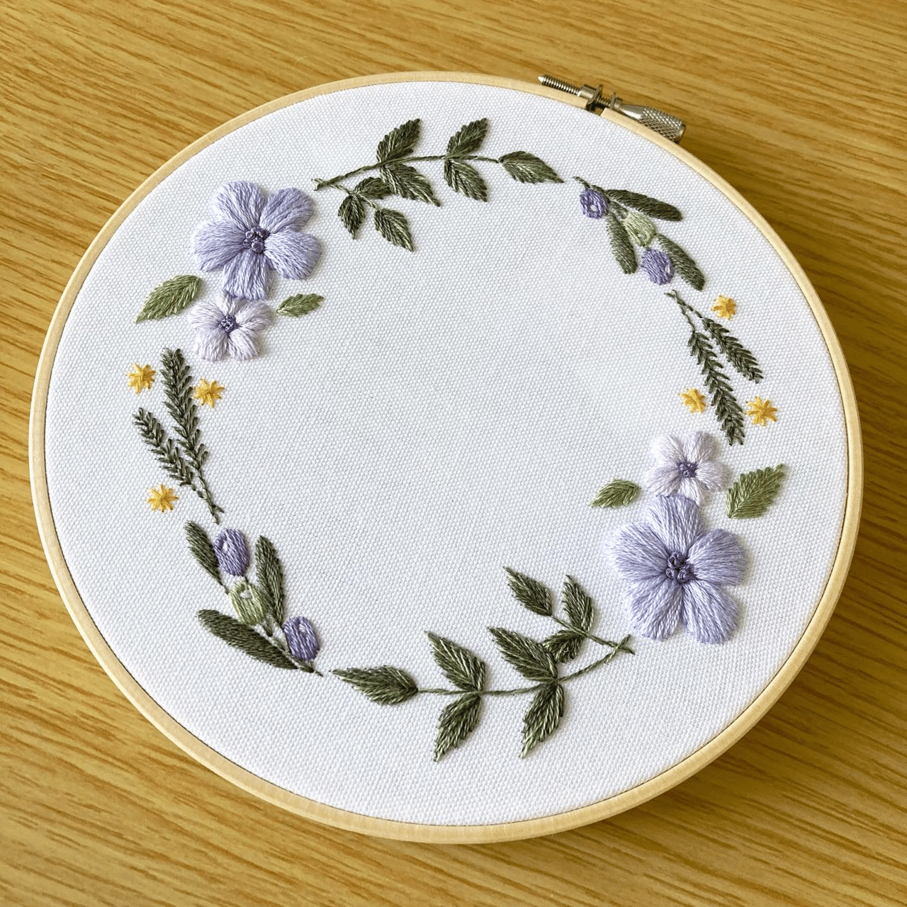 stitch stitch様制作 刺繍マット｜インテリア・生活道具 