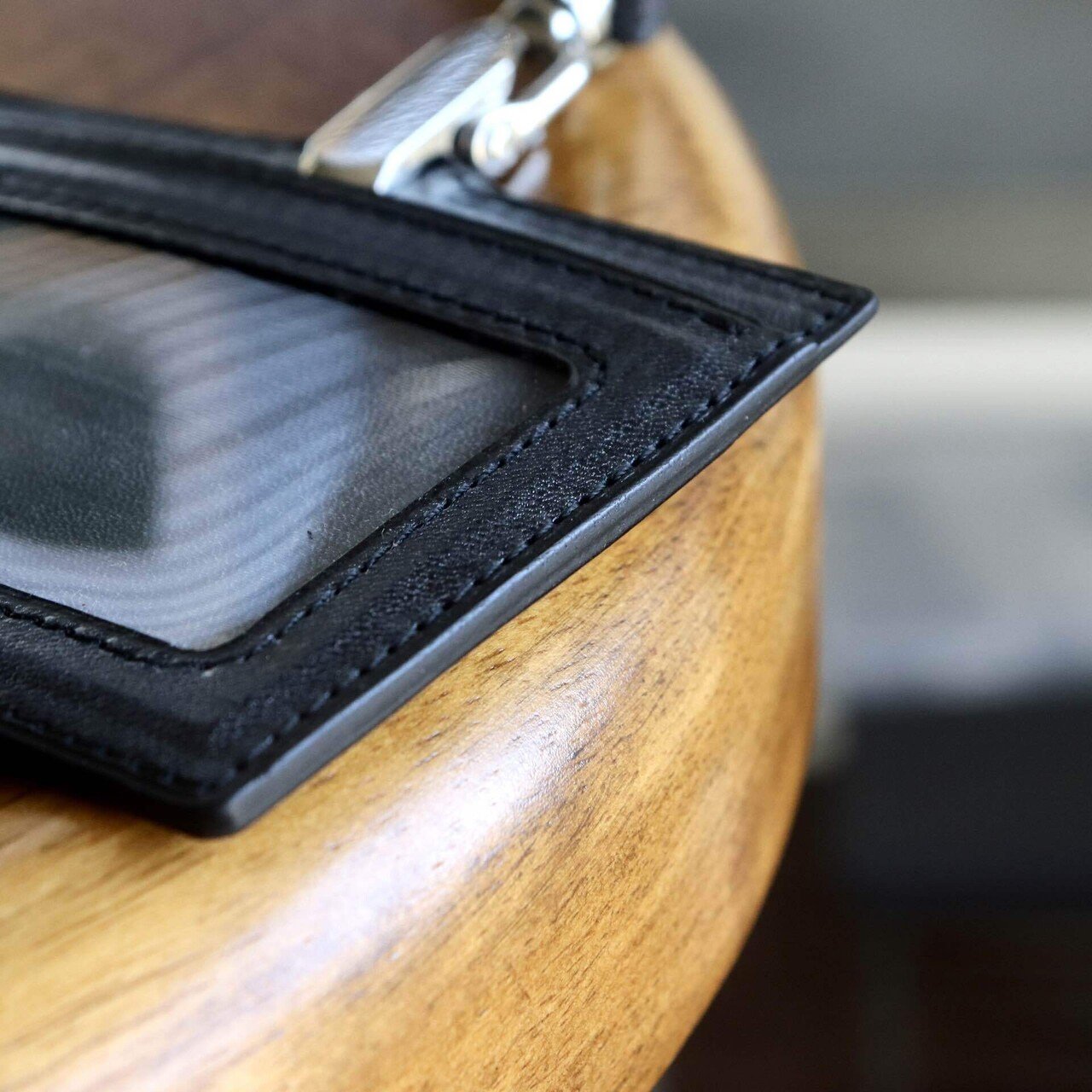 バックラッシュ ブライドルレザーケース+ストラップ梱包済みすぐ発送可能状態 ストラップ 本革 イギリス製 ブライドルレザー 携帯ストラップ レザー