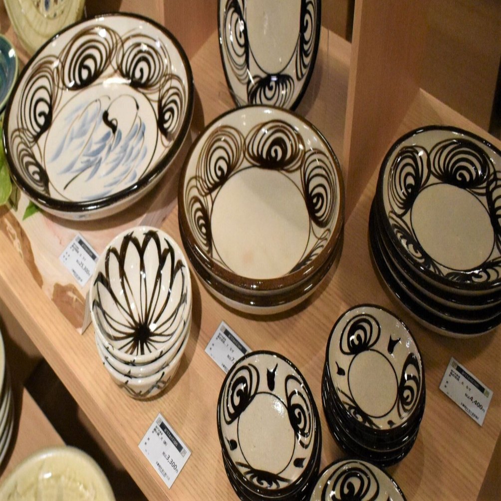 最終お値下げ　希少　バンビ 昭和レトロ ビンテージ 陶器製　縦約13センチ 昭和レトロ バンビ 陶器製 置物 アンティーク調｜Yahoo!フリマ（旧