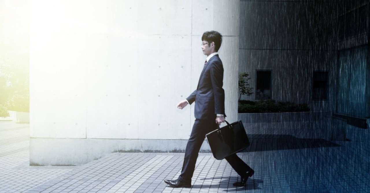 家と会社を往復