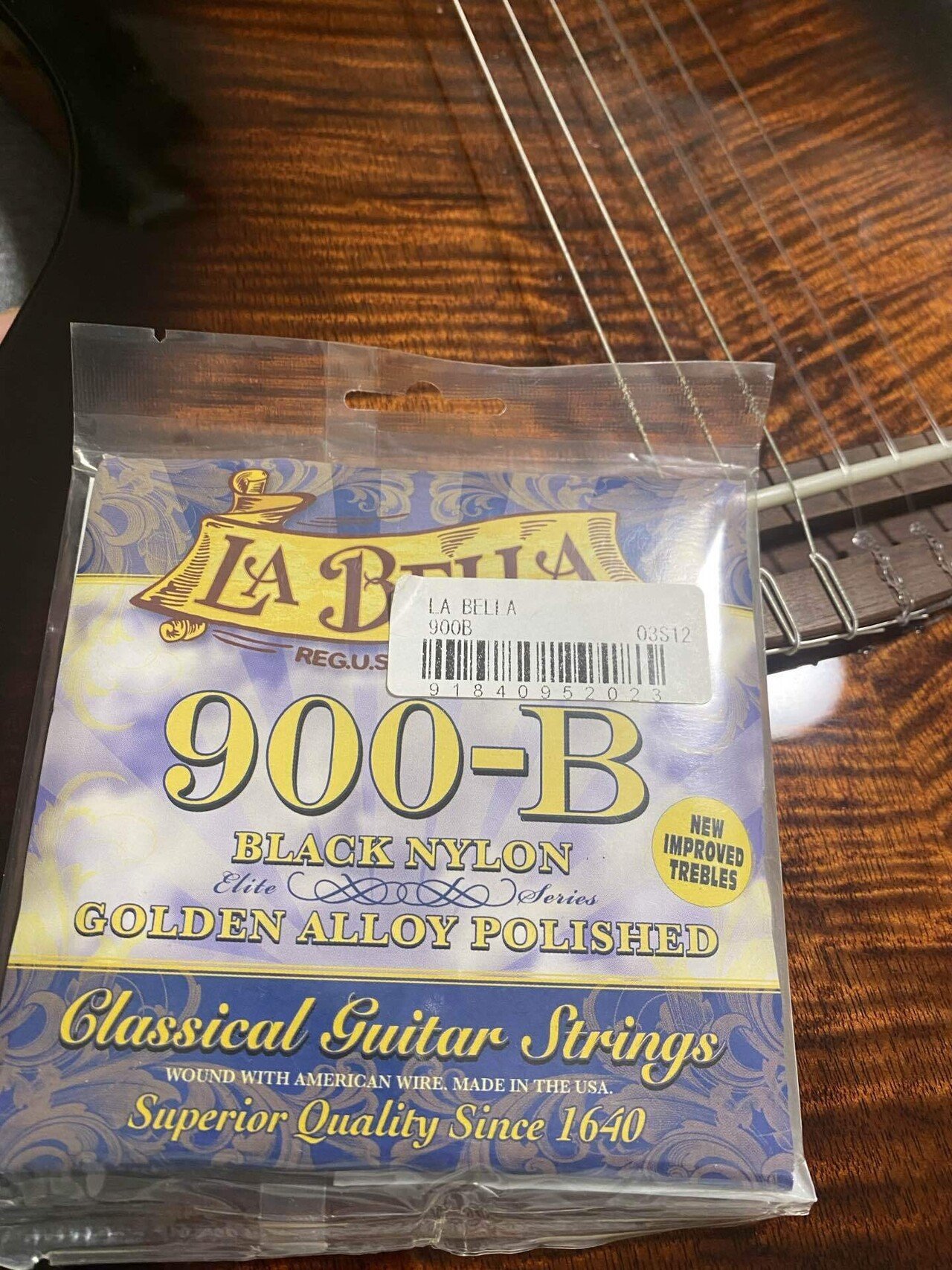 LA BELLA 850-B BLACK NYLONラ・ベーラクラシックギター弦 - 通販