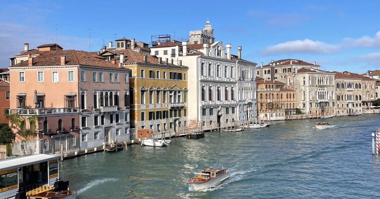 数十年前イタリアにて購入しました 40年前、、イタリア ベニスで購入 【公式通販】