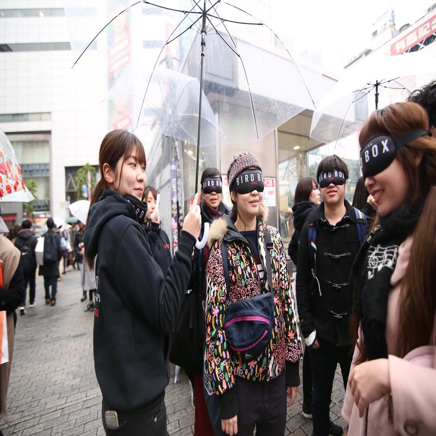 目隠しで巡るバスツアー 必要な情報を隠すことで産まれる会話 Yuki Sagan Note