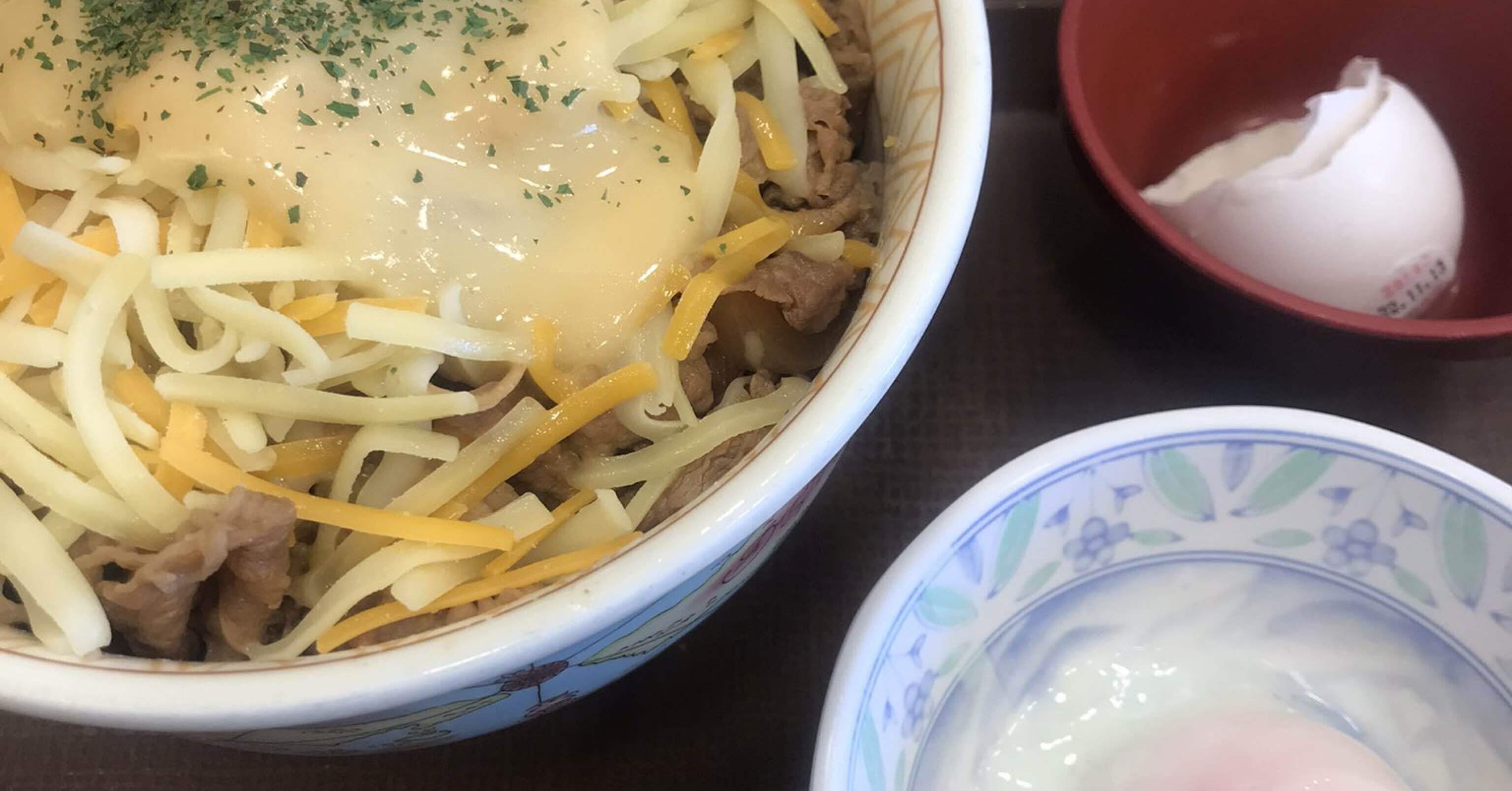 チーズ牛丼ページ とろ〜り3種のチーズ牛丼 | とろ〜り3種のチーズ牛丼