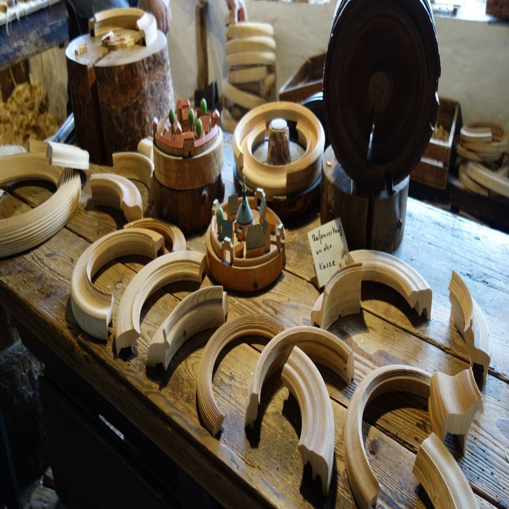 貴重ヴィンテージ　ザイフェン　ライクセンリング工房　東ドイツ ザイフェン取材旅行記③｜SEA SONS PRESS