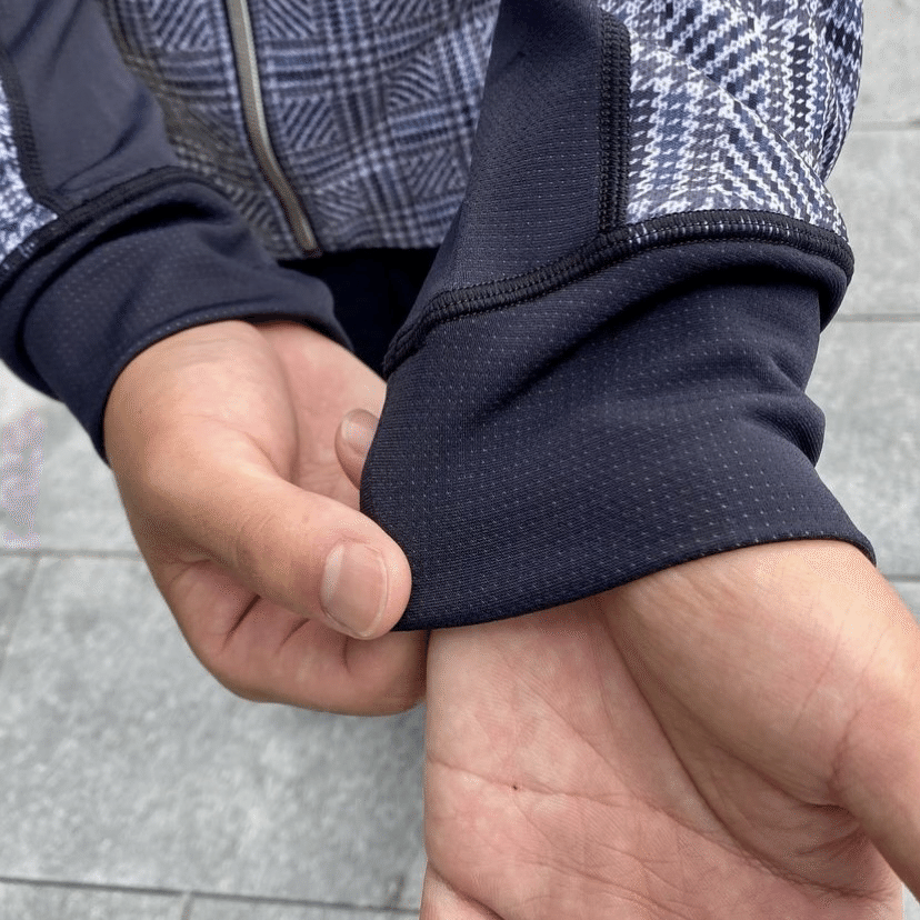【カペルミュール】 未使用　レーシングサーモジャケット　サインライズマーカー KAPELMUUR】このジャケット売れてます！洗練されたスポーティー