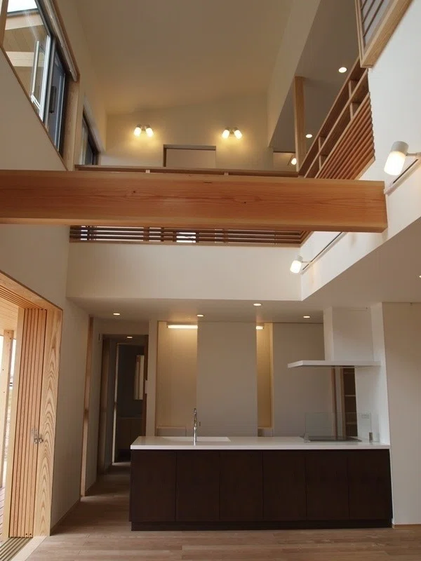 吹抜けを介して暮らしが一体になる「吹抜のある家」｜みゆう＊ママ建築士｜note