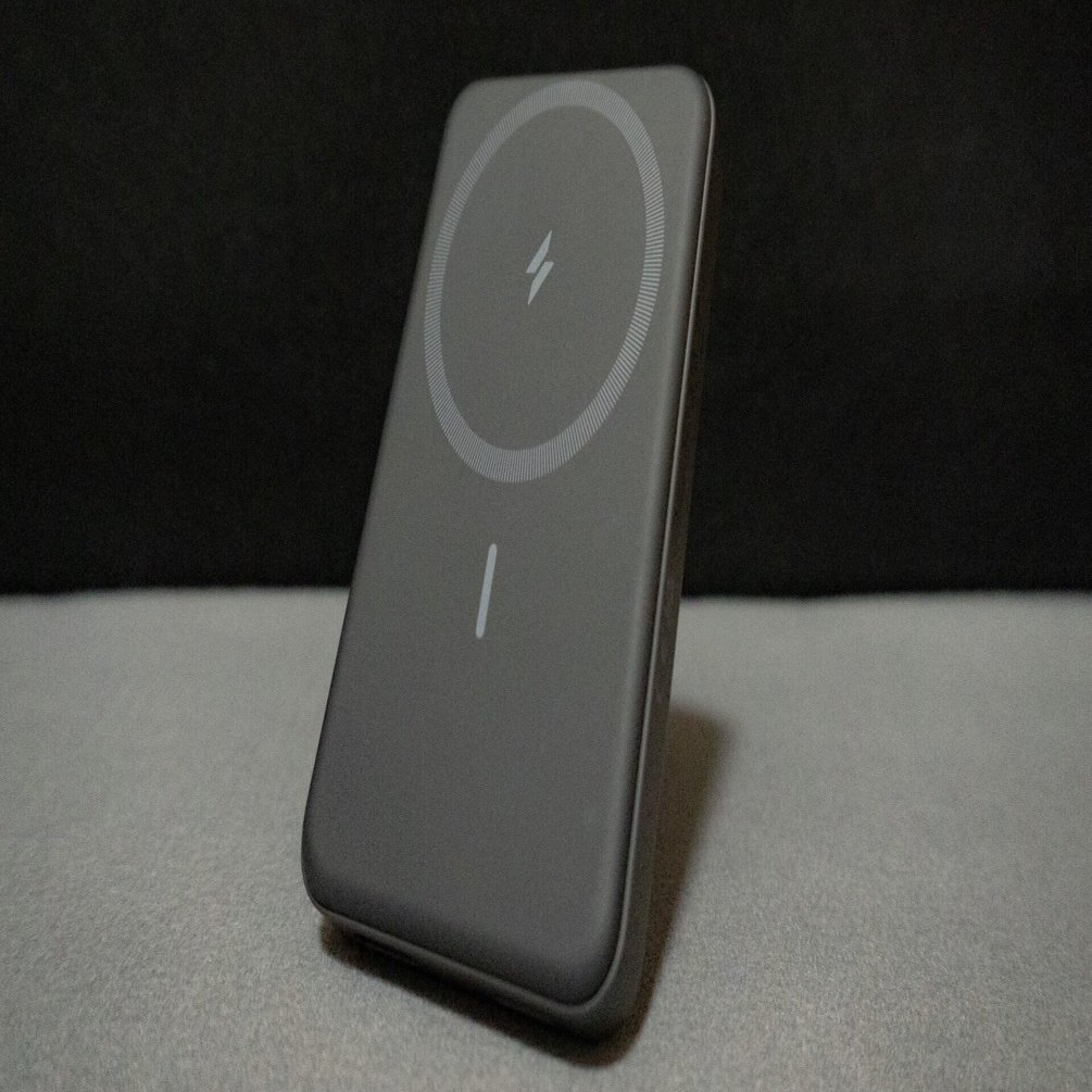 半年使ってみた】Anker 633 Magnetic Batteryは最強のモバイル