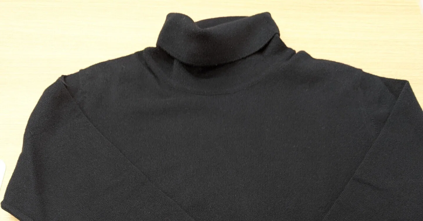 タートルネックはアリ？ナシ？ 弁護士の服装④ ジョンストンズの