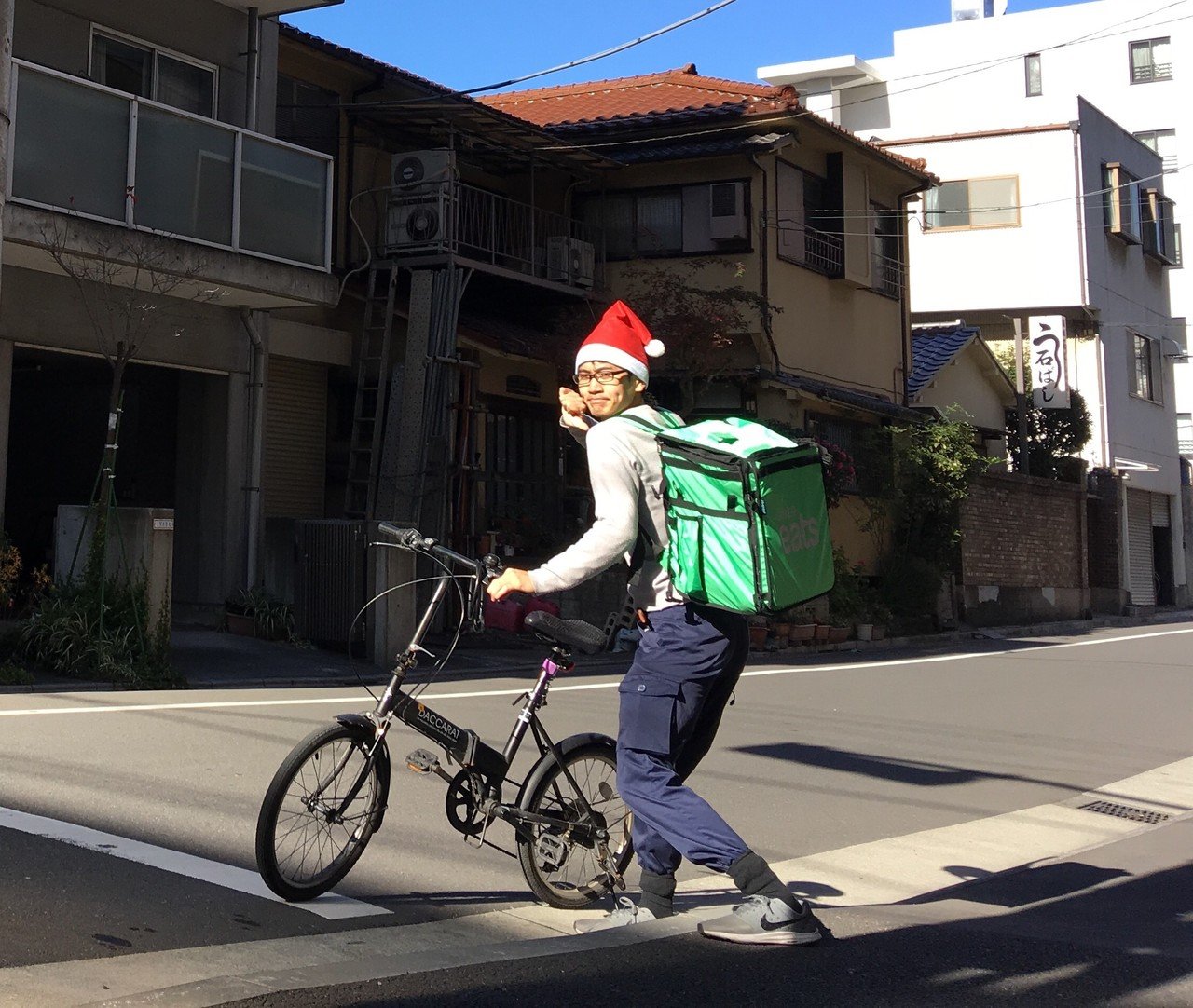 クリスマスにサンタ帽子でubereatsの配達員をやってみた話 服部 隆宏 Note