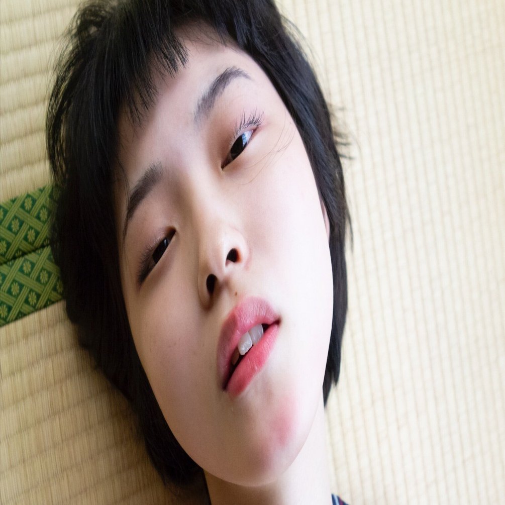少女礼讃　青山裕企　匿名配送 青山裕企 Web写真展「少女礼讃スライドショー」（十） - YouTube